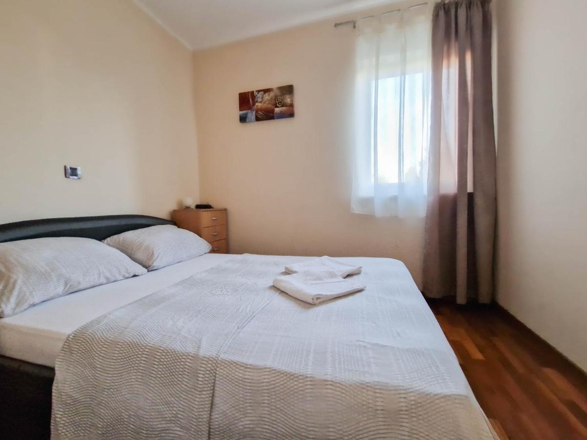 Vile Sunca Novalja Exterior foto